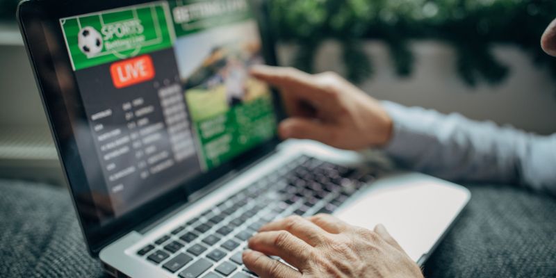 Giới thiệu trong bất kỳ cuộc chơi nào liên quan đến bóng đá